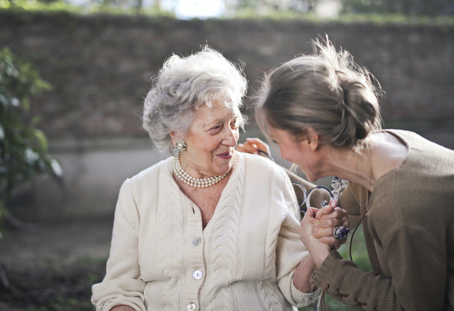 老年女性多走路有助于降低痴呆风险？
